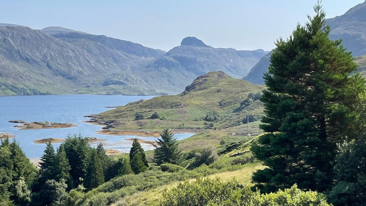 Beautiful Cottage In A Wonderful Highland Setting Drumbeg Exteriör bild
